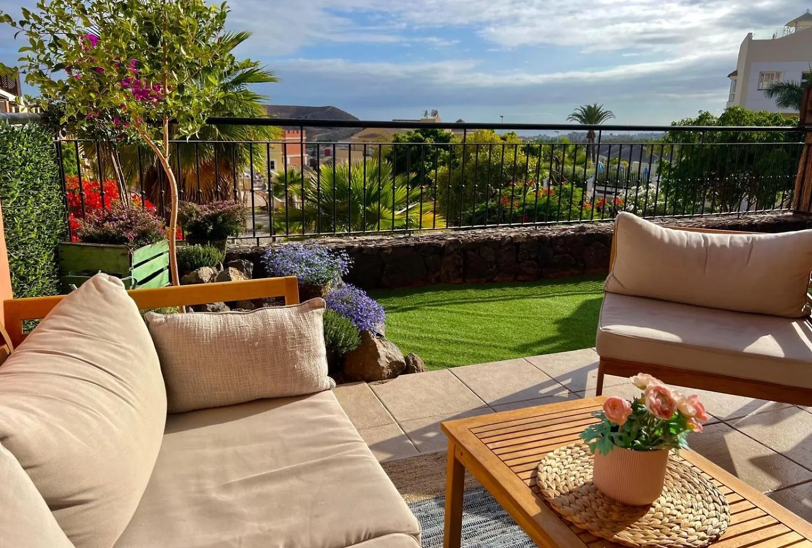 Sunny Terrace & Heated Pool Appartement Playa de las Américas