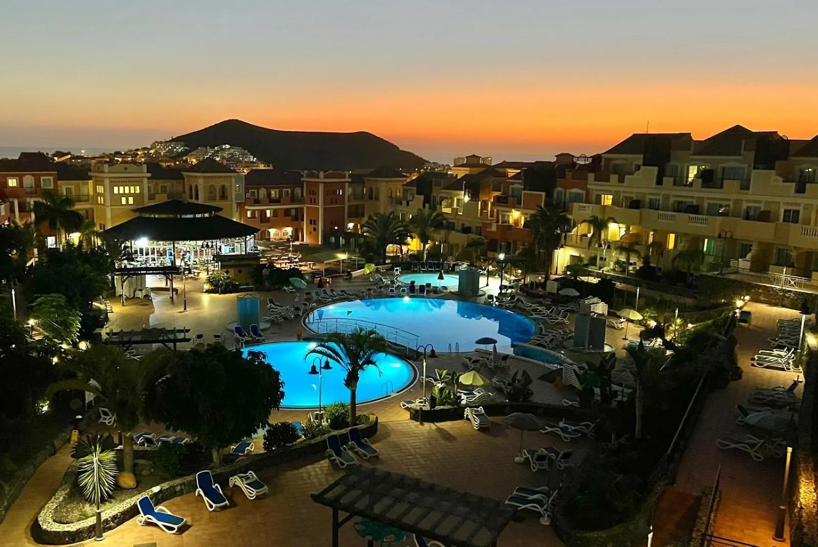 Sunny Terrace & Heated Pool Appartement Playa de las Américas